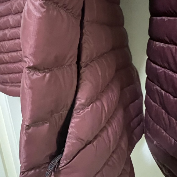 New Authentic Patagonia AlpLight Down Jacket - Picture 7 of 8